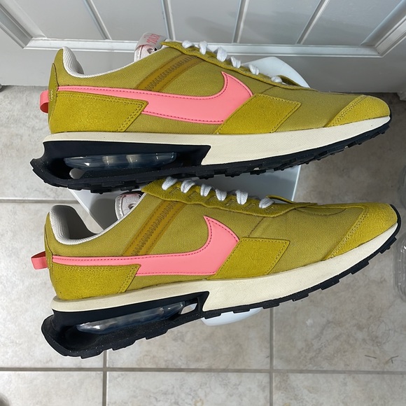 (WMNS) Nike Air Max Pre-Day LX 'Dark Citron Pink Gaze' size 12 mens 10.5 - Picture 6 of 9